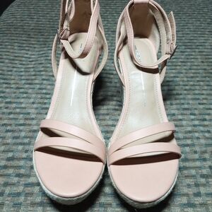 Chic Blush Strappy Sandals